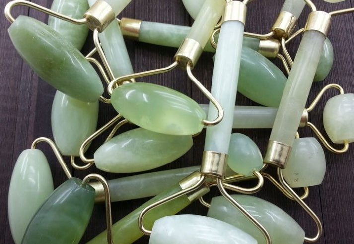 Glow Naturally with This Soothing Jade Facial Massage Roller